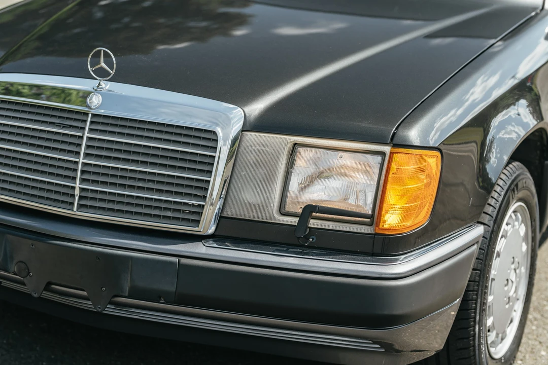 1993 Mercedes-Benz W124 E-Class - Image 25 of 31