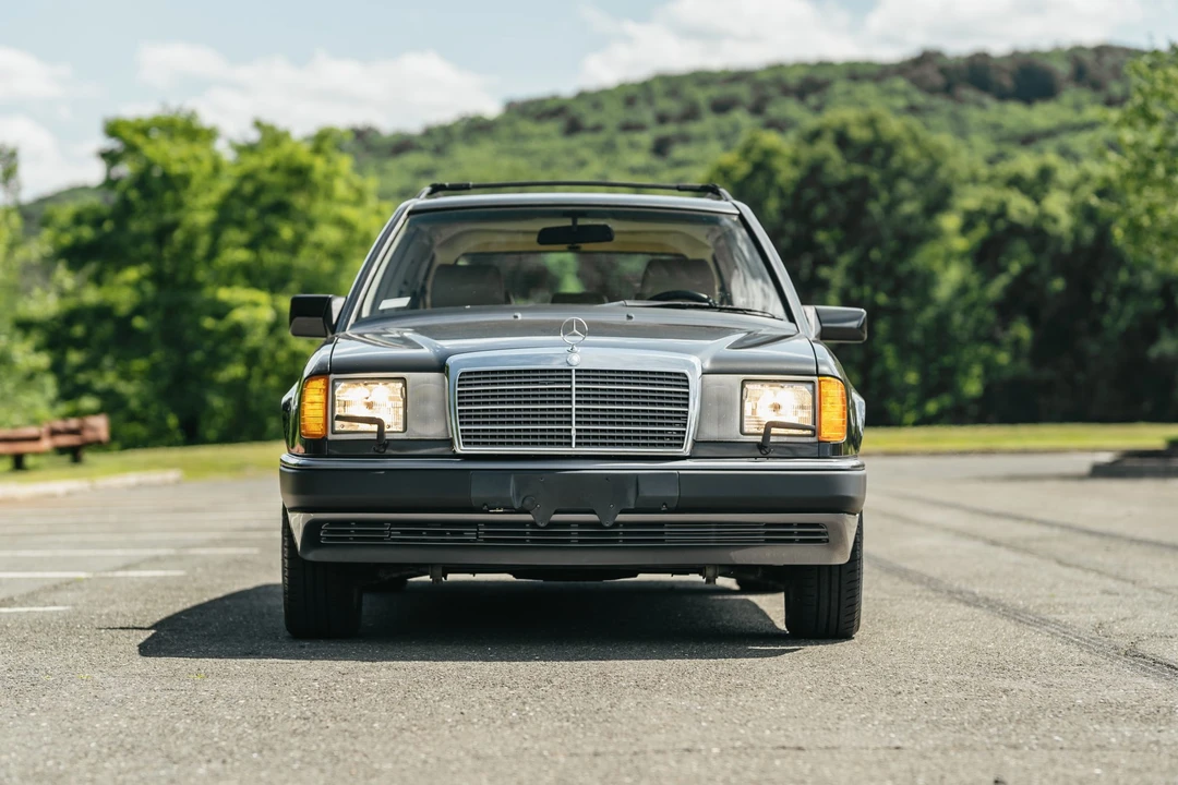 1993 Mercedes-Benz W124 E-Class - Image 4 of 31