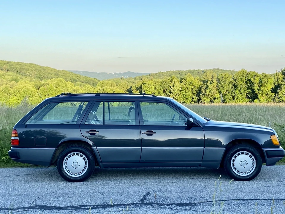 1993 Mercedes-Benz W124 E-Class - Image 16 of 31