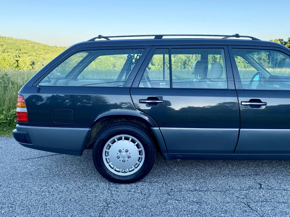 1993 Mercedes-Benz W124 E-Class - Image 22 of 31