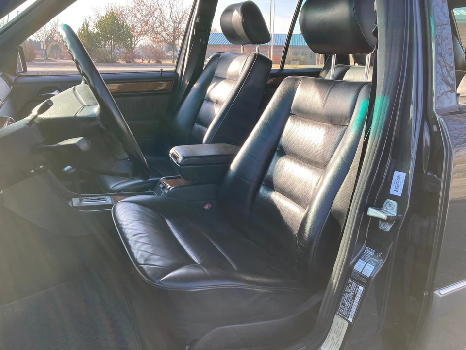 1993 Mercedes-Benz W124 E-Class - Image 25 of 31