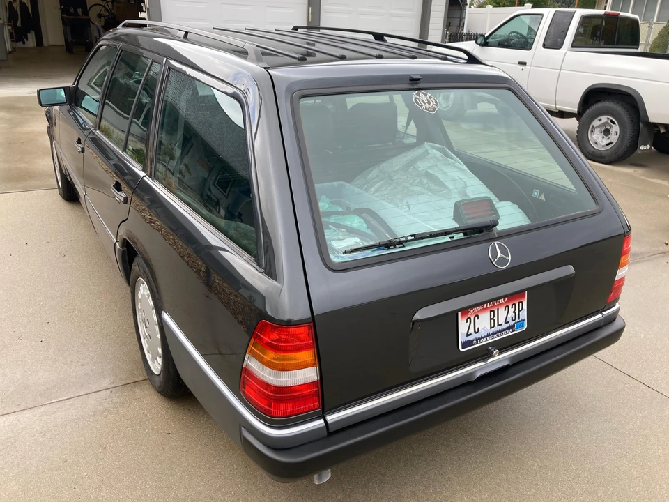 1993 Mercedes-Benz W124 E-Class - Image 9 of 31