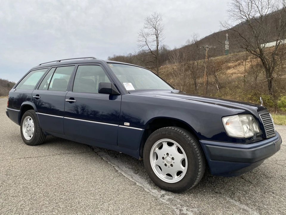 1993 Mercedes-Benz W124 E-Class - Image 17 of 31