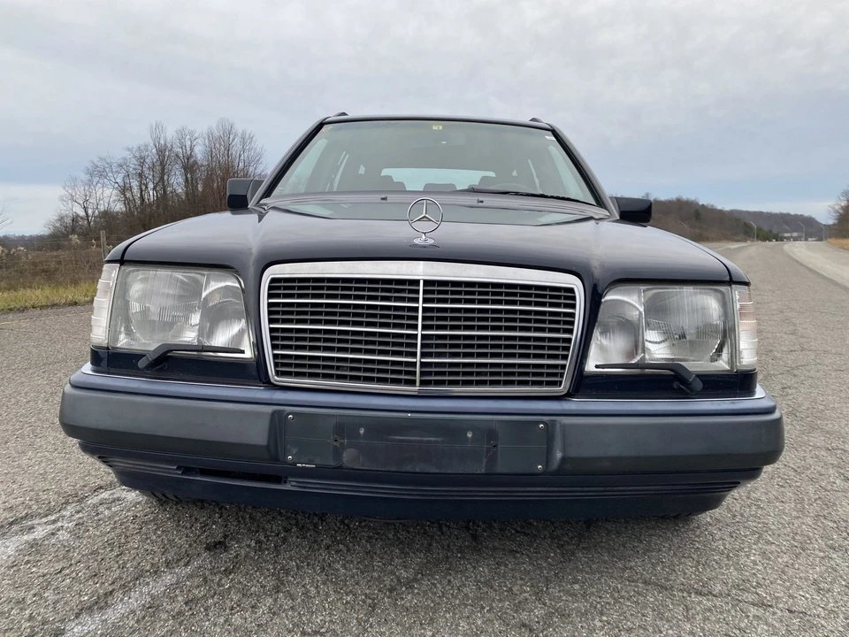 1993 Mercedes-Benz W124 E-Class - Image 18 of 31