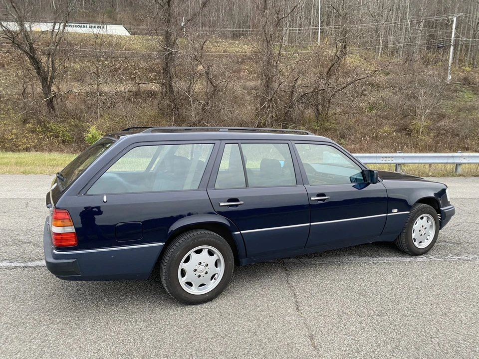 1993 Mercedes-Benz W124 E-Class - Image 26 of 31