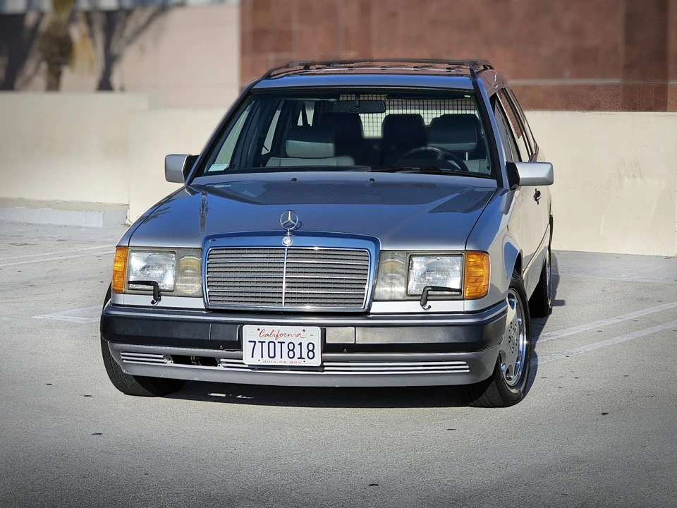 1993 Mercedes-Benz W124 E-Class - Image 6 of 31