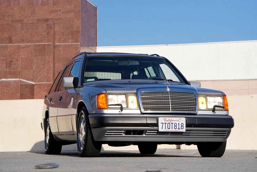 1993 Mercedes-Benz W124 E-Class - Image 12 of 31