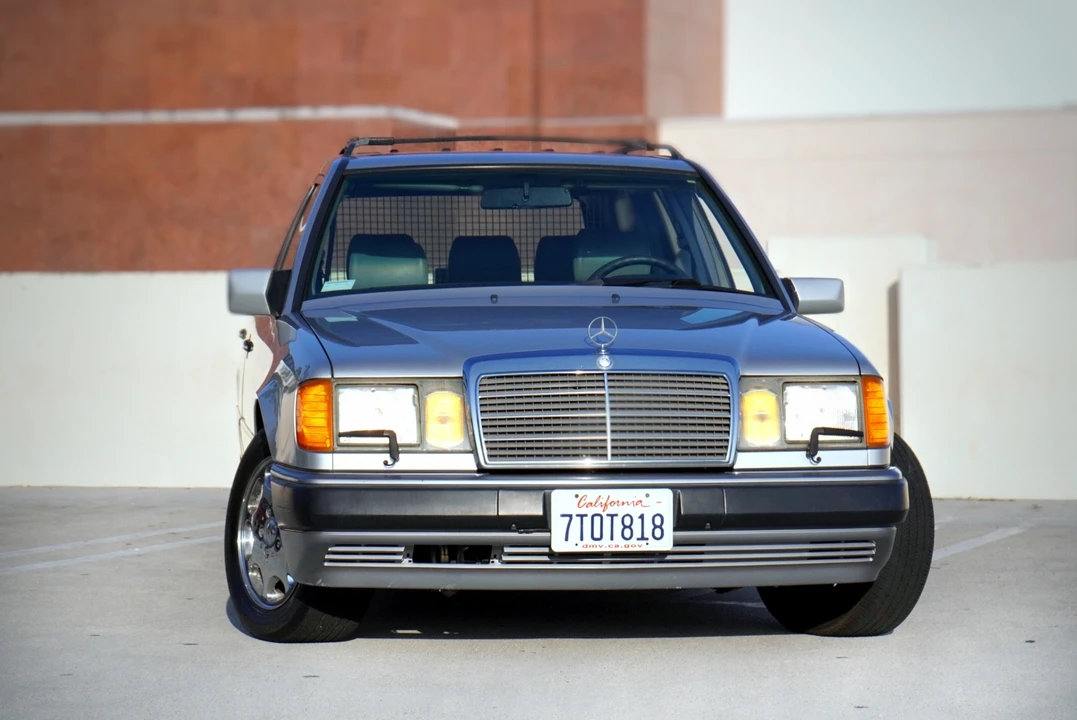 1993 Mercedes-Benz W124 E-Class - Image 11 of 31
