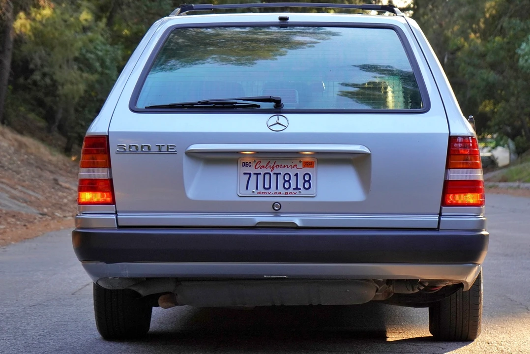 1993 Mercedes-Benz W124 E-Class - Image 29 of 31