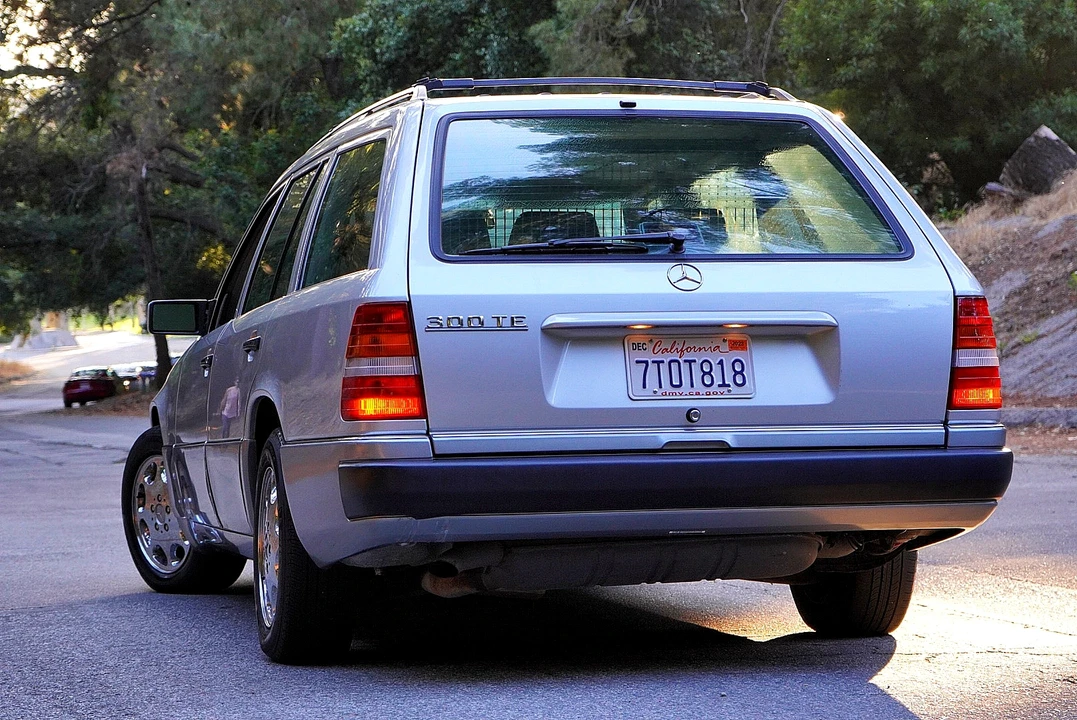 1993 Mercedes-Benz W124 E-Class - Image 31 of 31