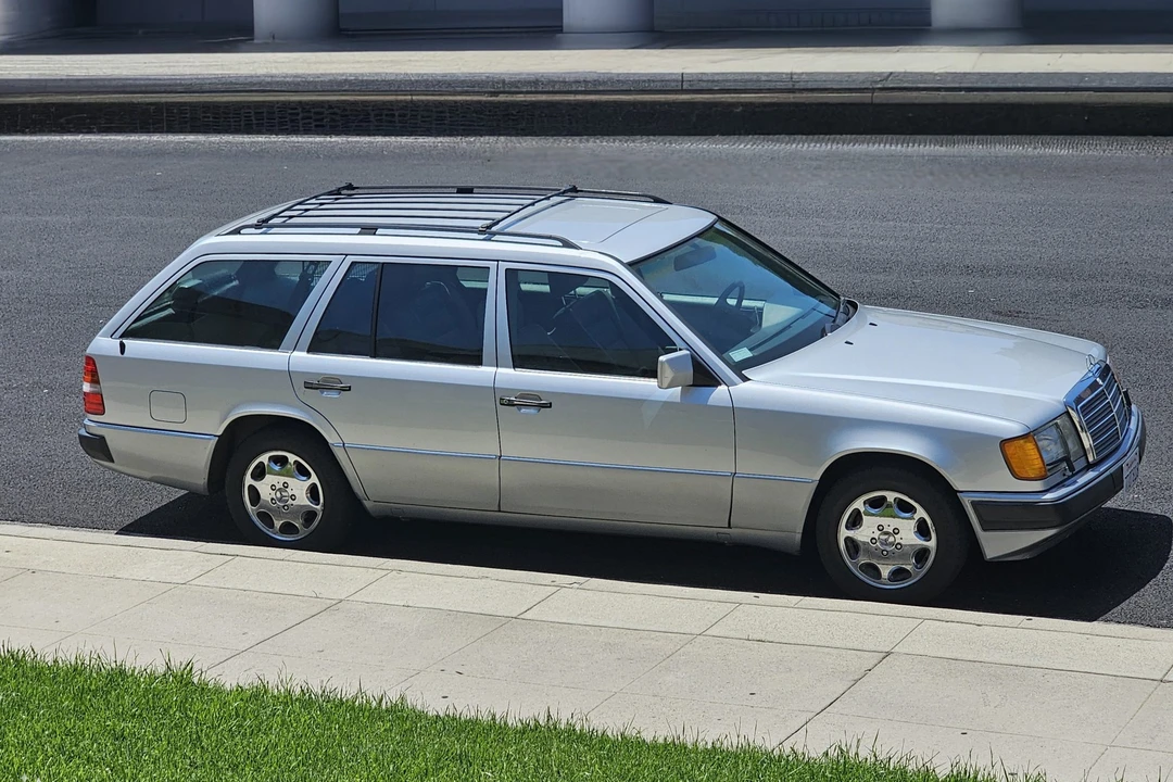 1993 Mercedes-Benz W124 E-Class - Image 22 of 31