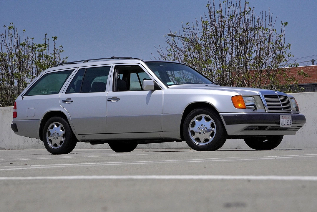 1993 Mercedes-Benz W124 E-Class - Image 19 of 31