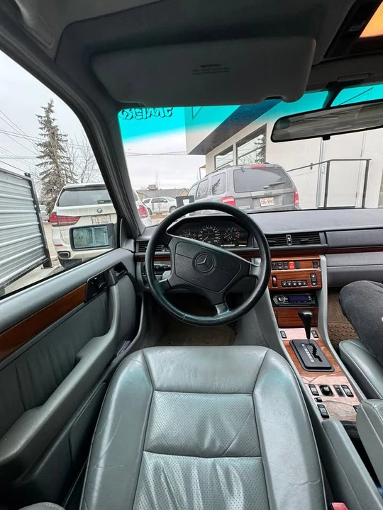1993 Mercedes-Benz W124 E-Class - Image 10 of 14