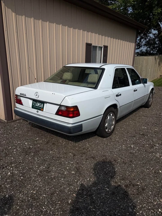 1993 Mercedes-Benz W124 E-Class - Image 2 of 3