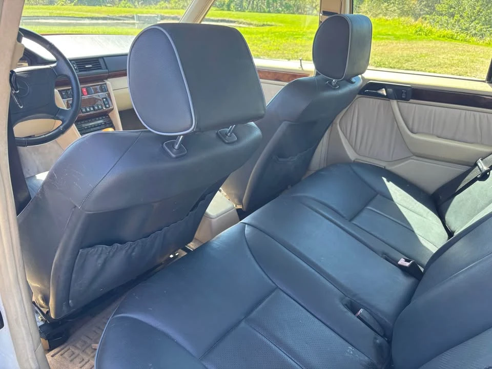 1993 Mercedes-Benz W124 E-Class - Image 10 of 12