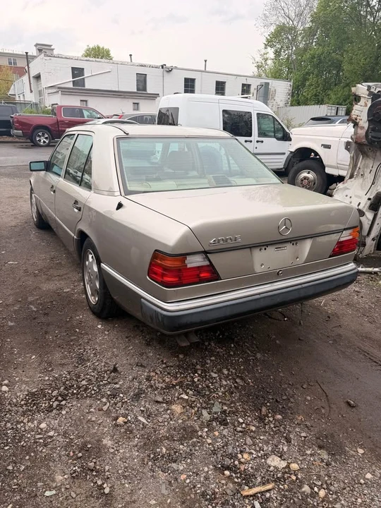 1993 Mercedes-Benz W124 E-Class - Image 5 of 11