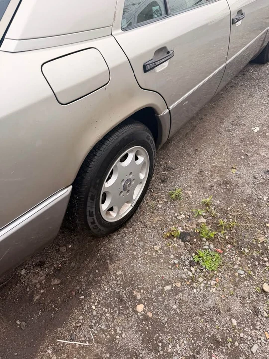 1993 Mercedes-Benz W124 E-Class - Image 4 of 11