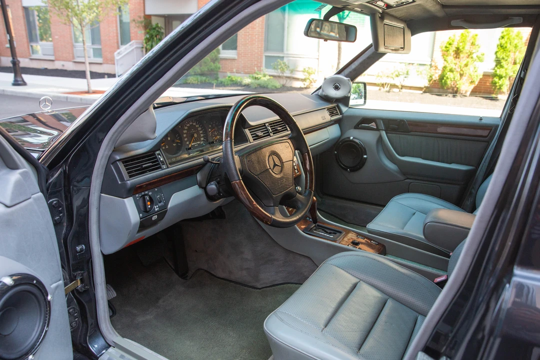 1993 Mercedes-Benz W124 E-Class - Image 31 of 31