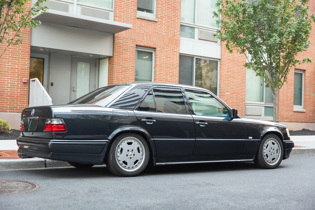 1993 Mercedes-Benz W124 E-Class - Image 13 of 31
