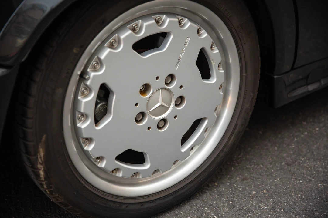 1993 Mercedes-Benz W124 E-Class - Image 30 of 31