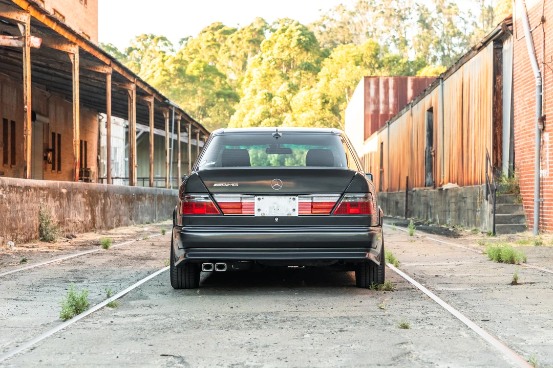 1993 Mercedes-Benz W124 E-Class - Image 11 of 31