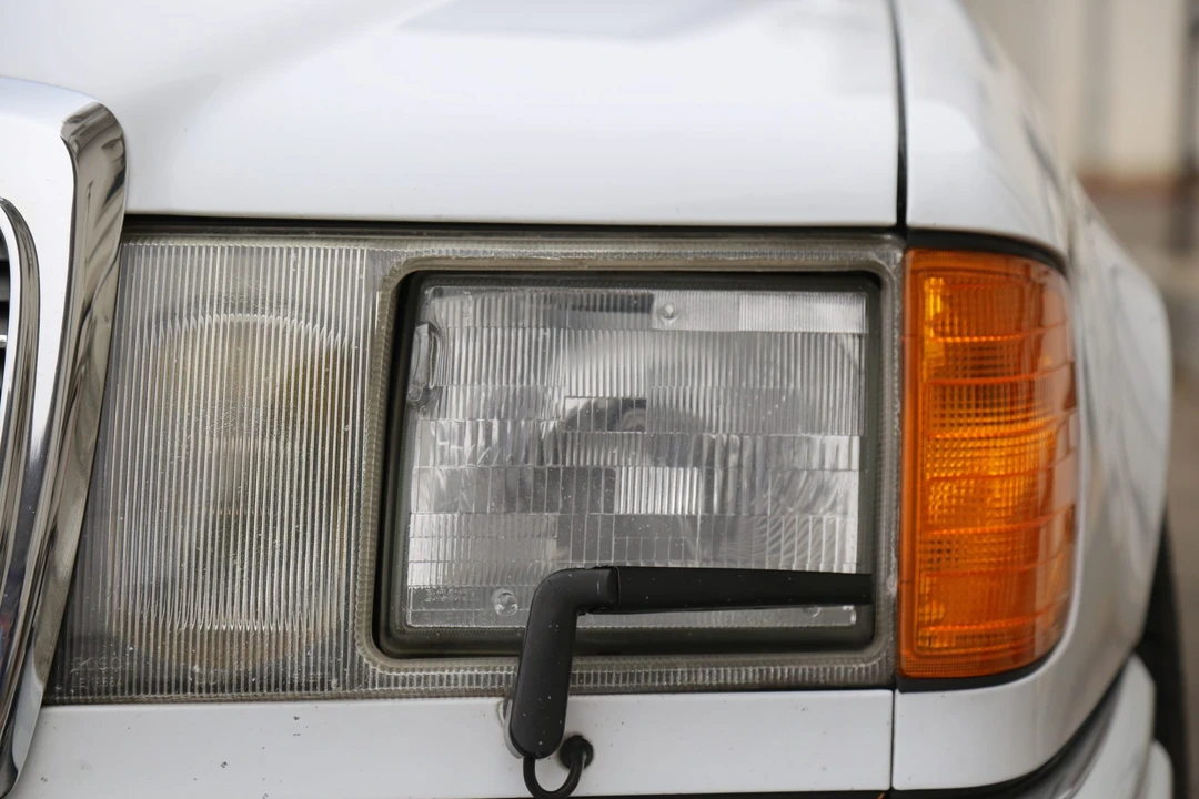 1993 Mercedes-Benz W124 E-Class - Image 24 of 31
