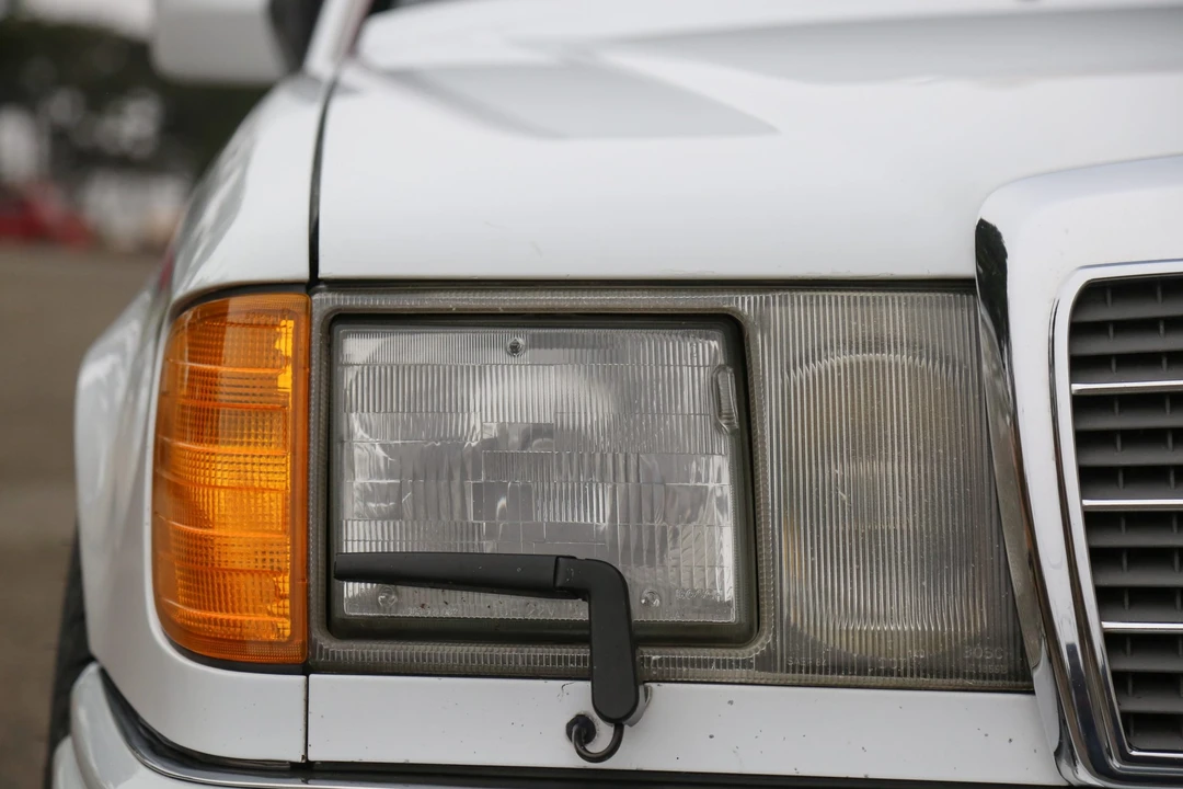 1993 Mercedes-Benz W124 E-Class - Image 23 of 31
