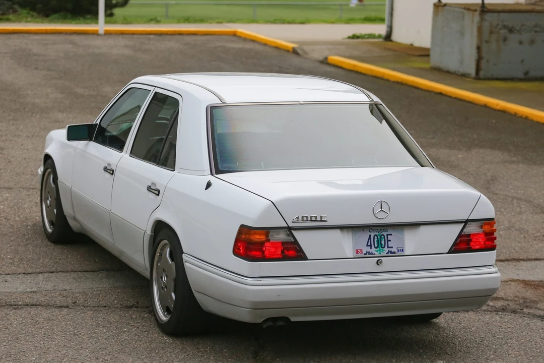 1993 Mercedes-Benz W124 E-Class - Image 16 of 31