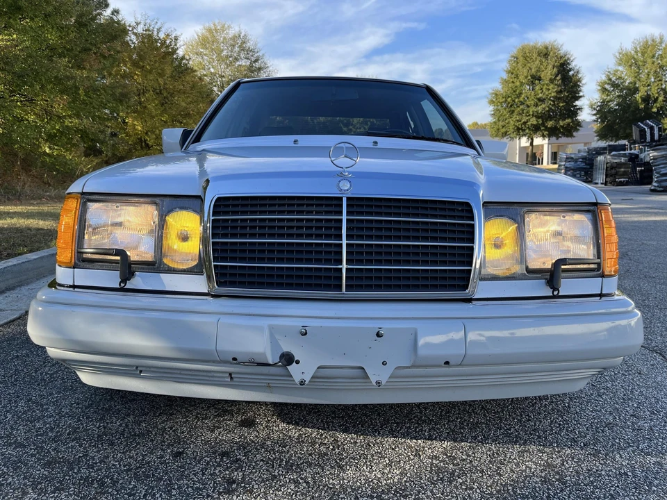 1993 Mercedes-Benz W124 E-Class - Image 30 of 31