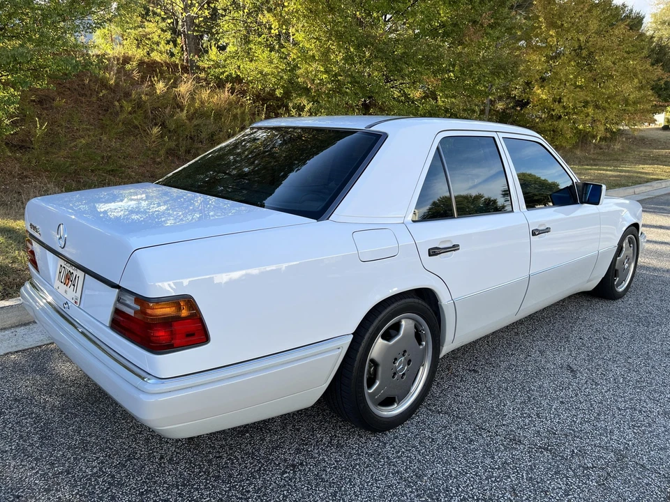 1993 Mercedes-Benz W124 E-Class - Image 21 of 31