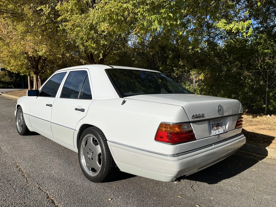 1993 Mercedes-Benz W124 E-Class - Image 12 of 31