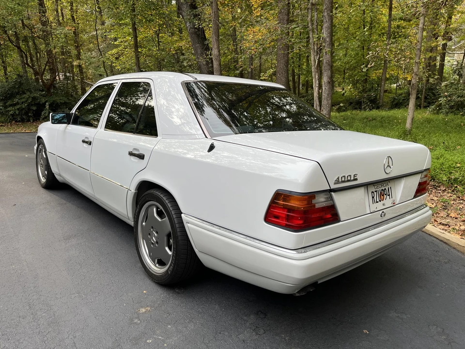 1993 Mercedes-Benz W124 E-Class - Image 11 of 31