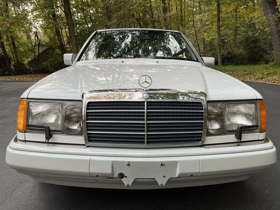 1993 Mercedes-Benz W124 E-Class - Image 29 of 31