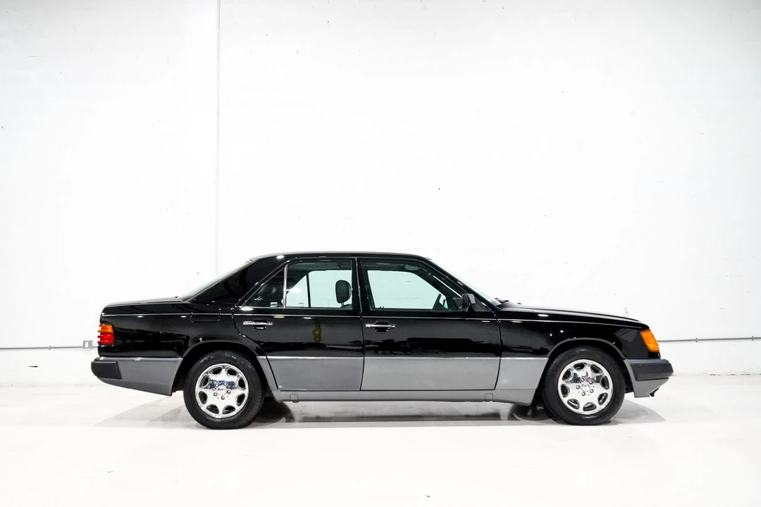 1993 Mercedes-Benz W124 E-Class - Image 3 of 31