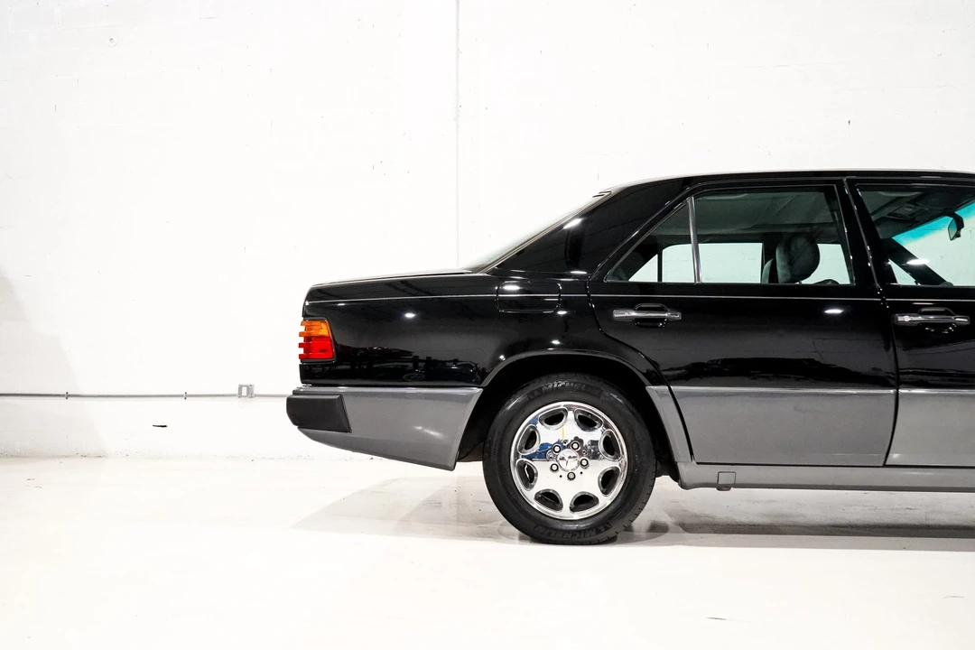 1993 Mercedes-Benz W124 E-Class - Image 9 of 31