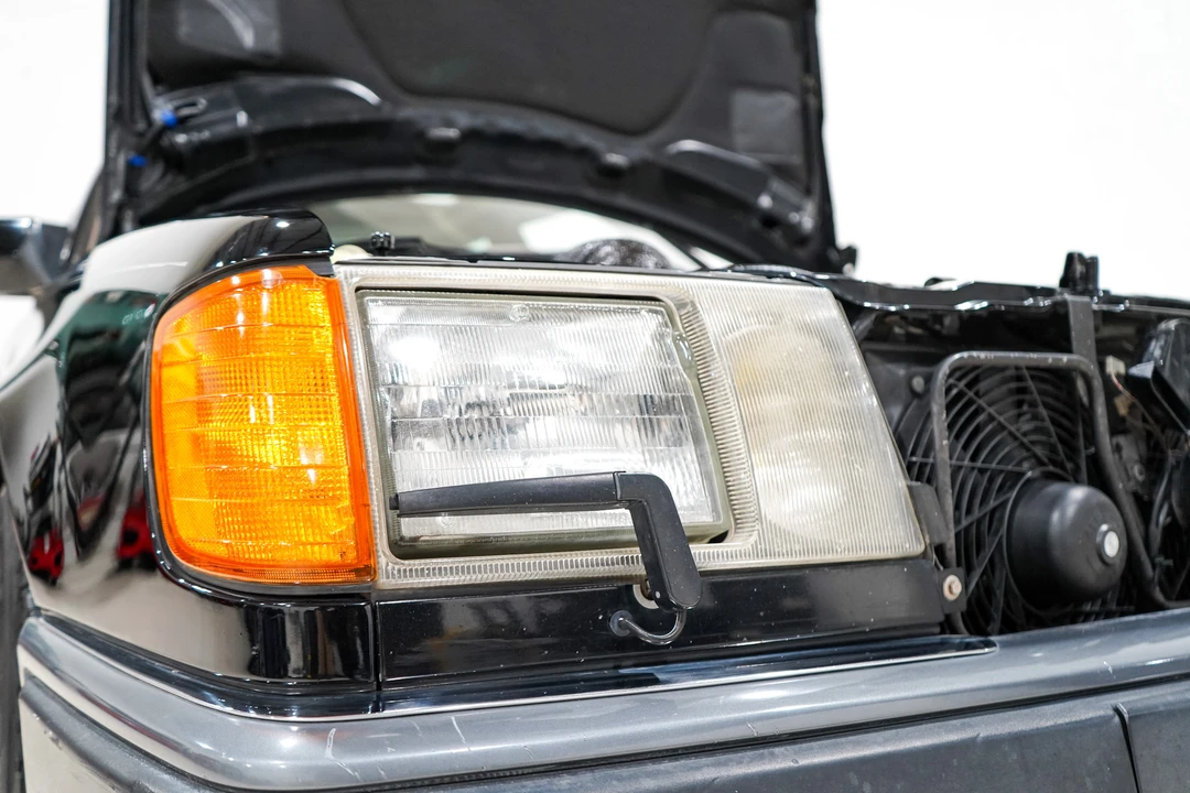 1993 Mercedes-Benz W124 E-Class - Image 16 of 31