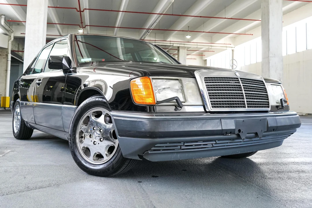 1993 Mercedes-Benz W124 E-Class - Image 2 of 31