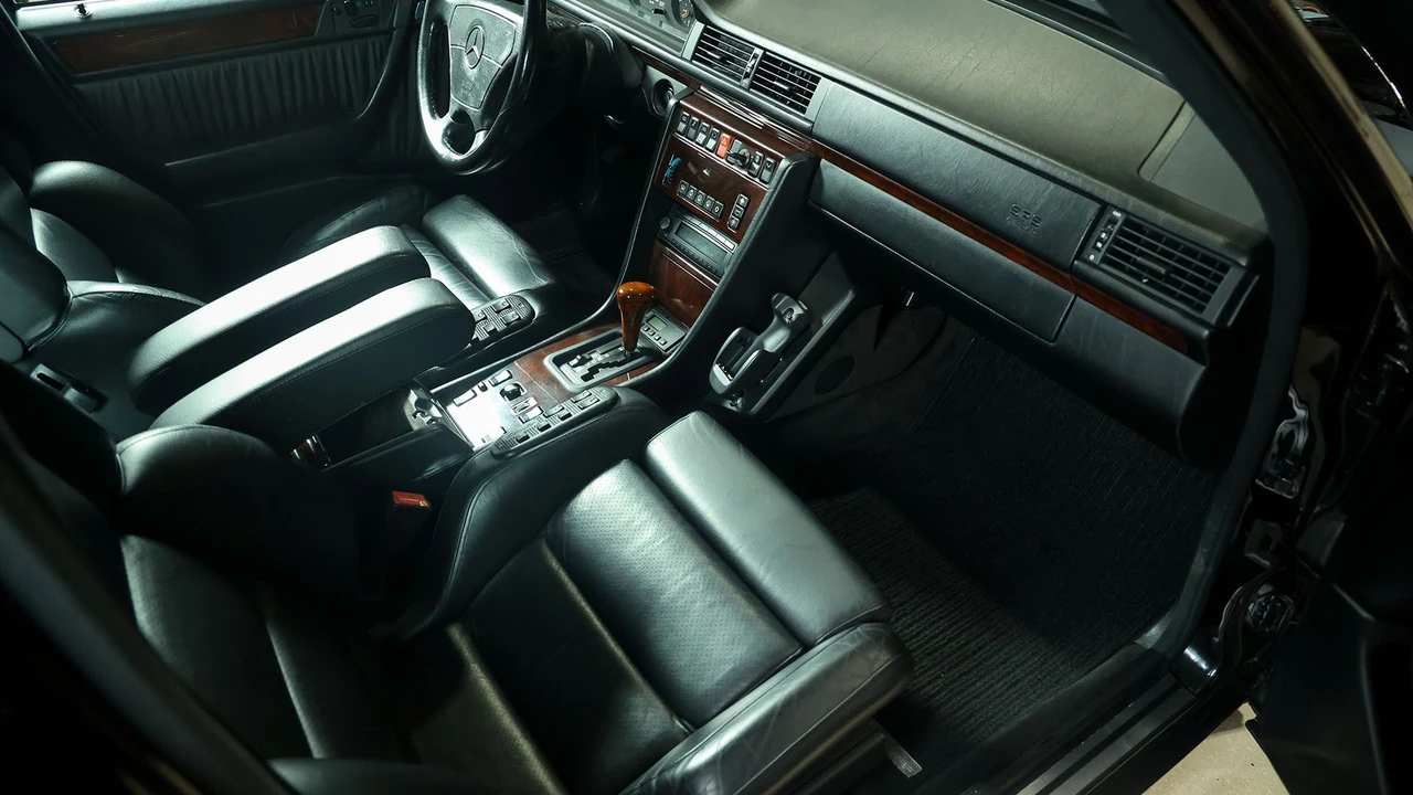 1993 Mercedes-Benz 500E & E500 - Image 25 of 31