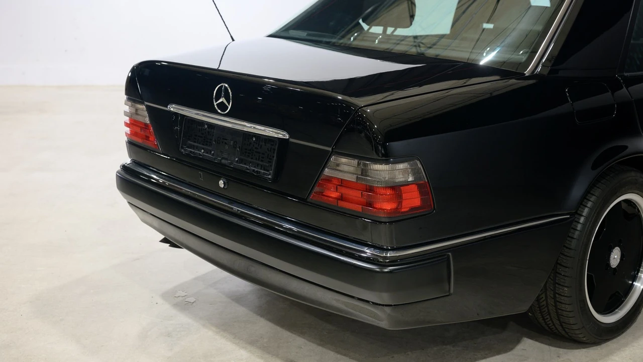 1993 Mercedes-Benz 500E & E500 - Image 19 of 31