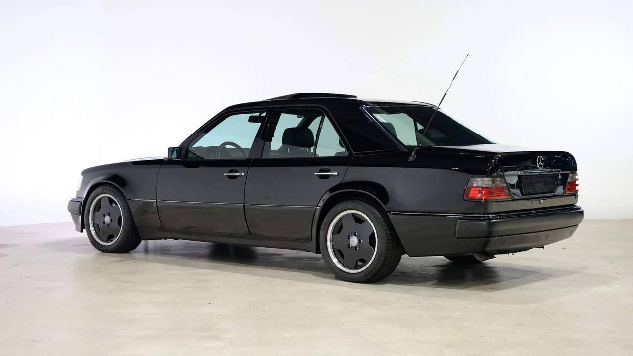 1993 Mercedes-Benz 500E & E500 - Image 24 of 31