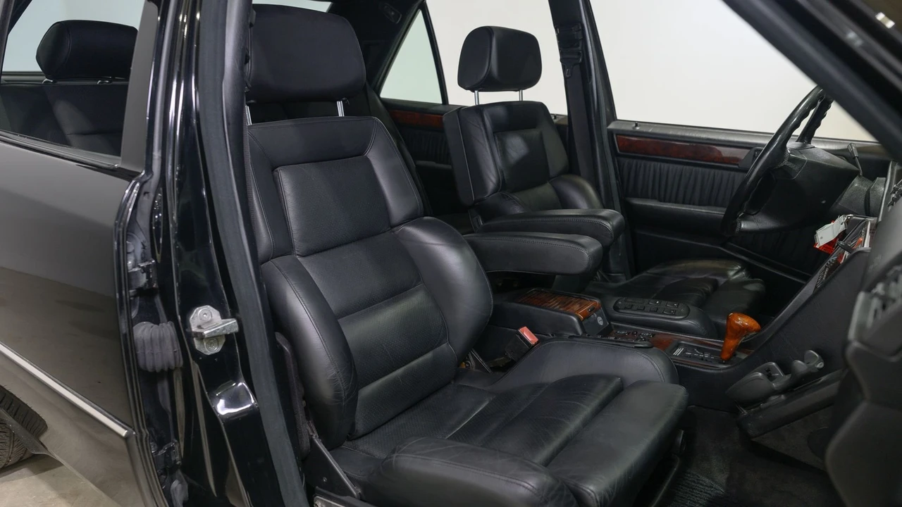 1993 Mercedes-Benz 500E & E500 - Image 8 of 31
