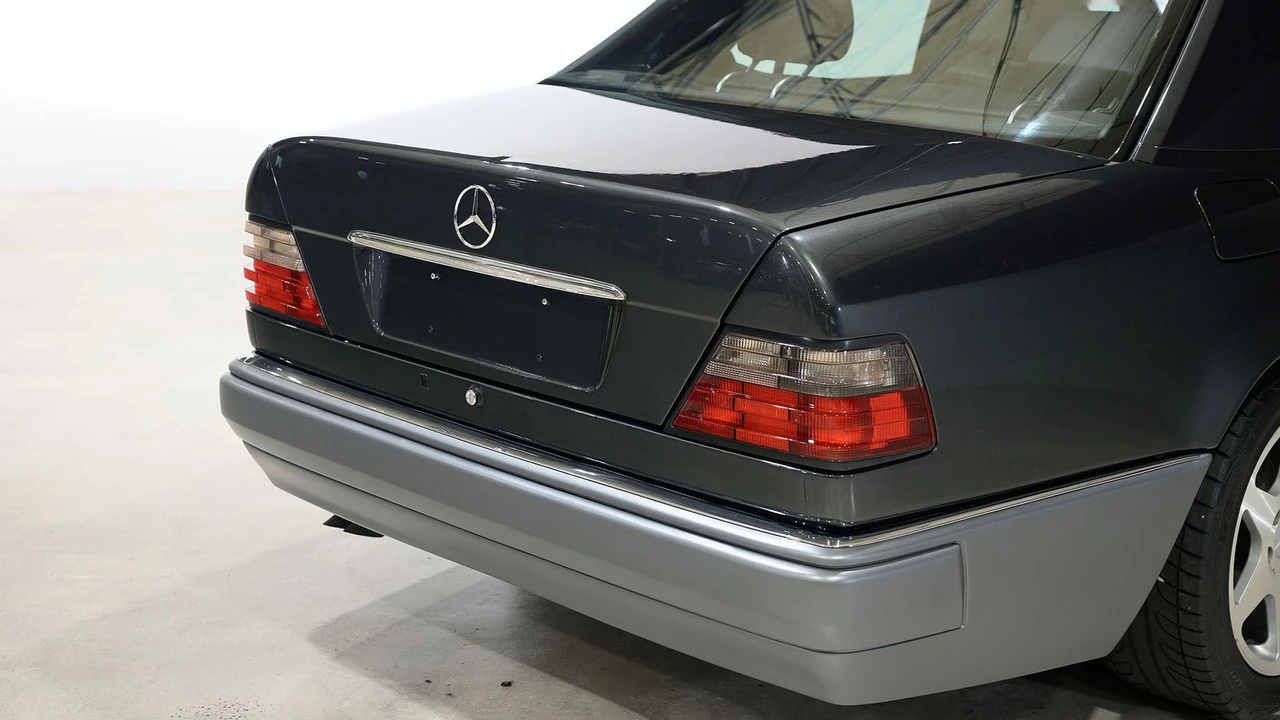 1993 Mercedes-Benz 500E & E500 - Image 24 of 31