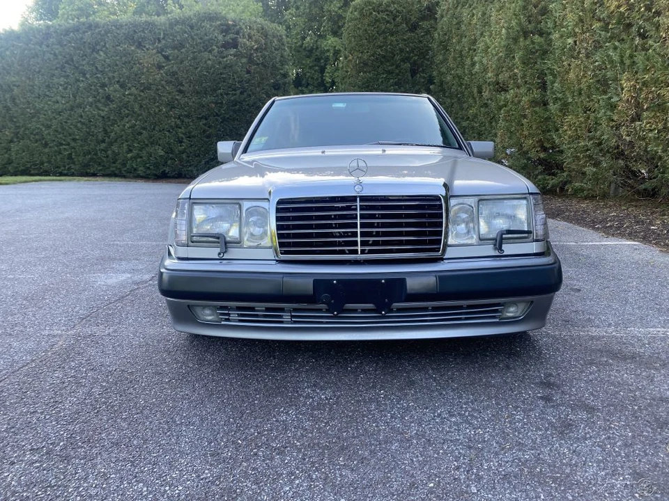 1993 Mercedes-Benz 500E & E500 - Image 2 of 24