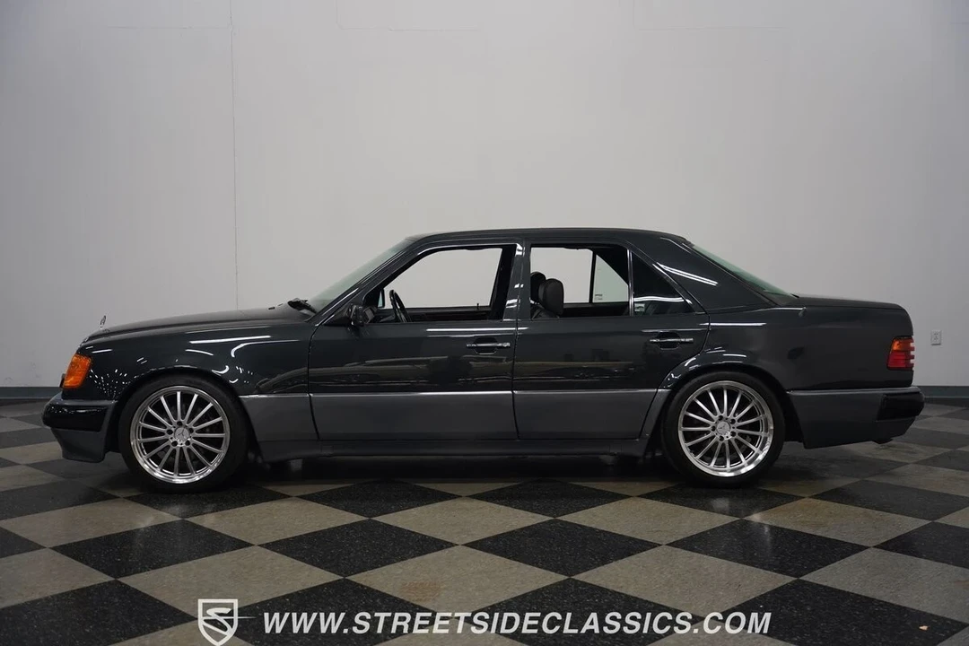 1993 Mercedes-Benz 500E & E500 - Image 10 of 21