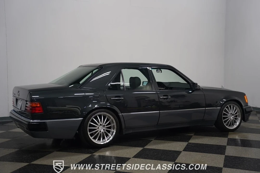1993 Mercedes-Benz 500E & E500 - Image 17 of 21