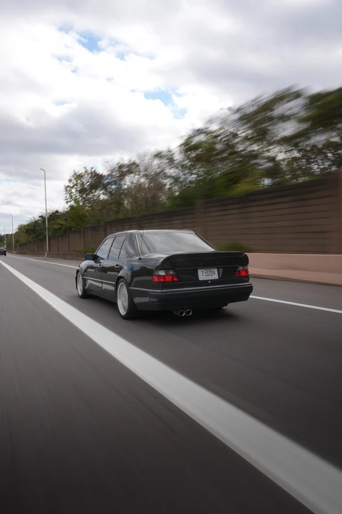 1993 Mercedes-Benz 500E & E500 - Image 8 of 31