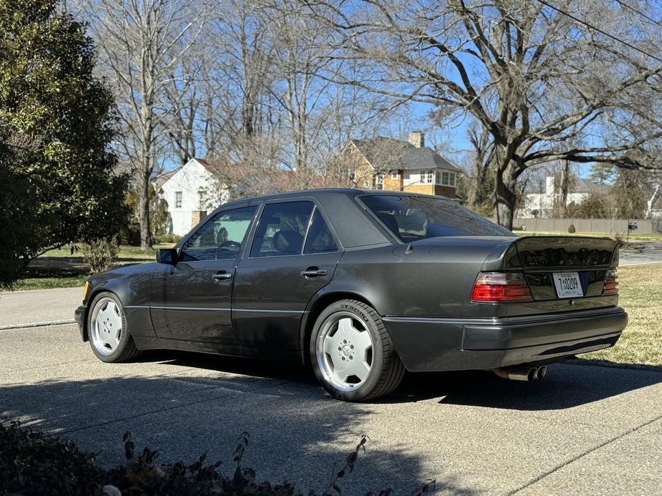 1993 Mercedes-Benz 500E & E500 - Image 8 of 31