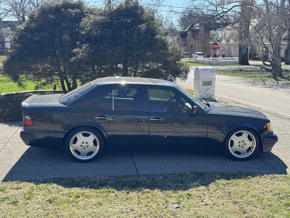 1993 Mercedes-Benz 500E & E500 - Image 16 of 31