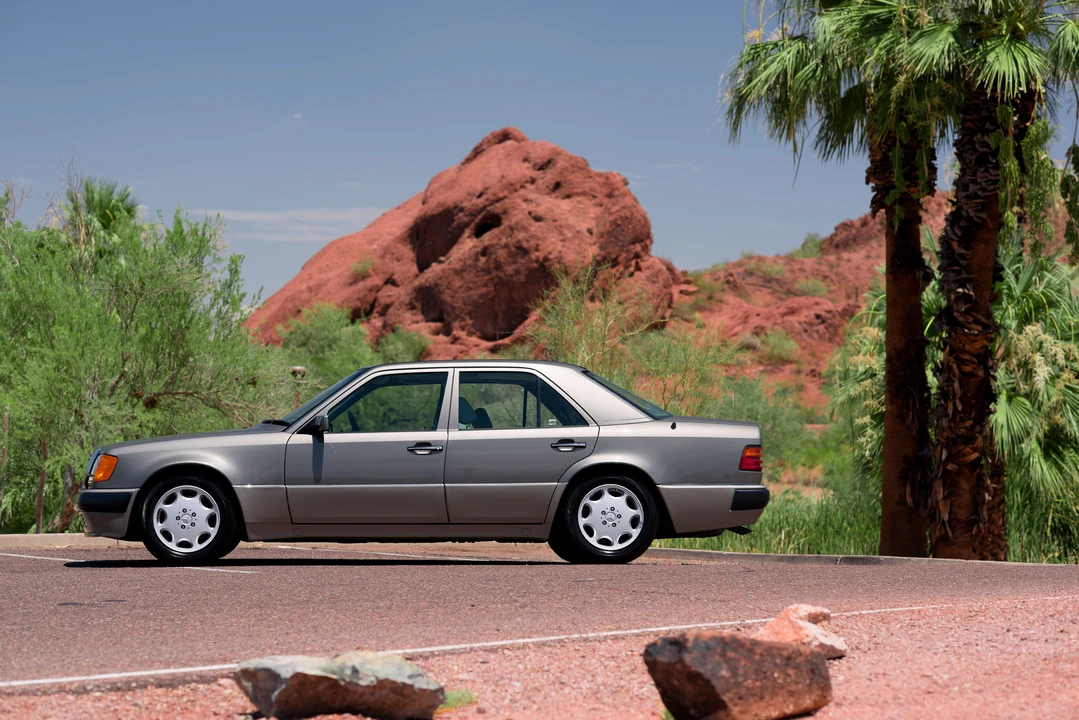 1993 Mercedes-Benz 500E & E500 - Image 24 of 31