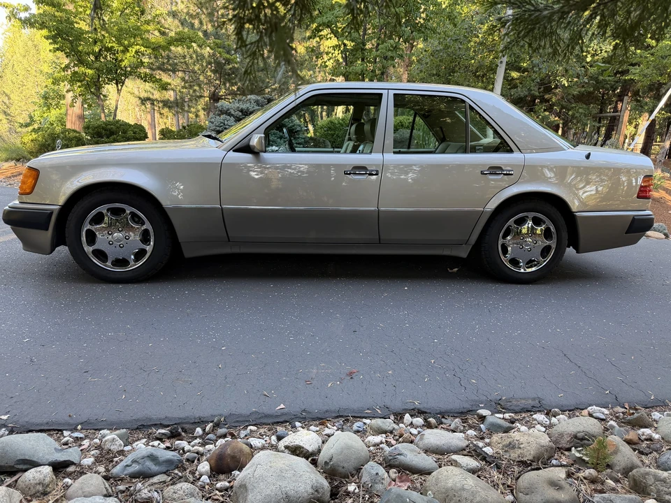 1993 Mercedes-Benz 500E & E500 - Image 9 of 31